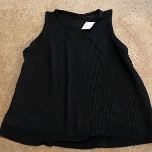🆕UNKNOWN (BOUTIQUE). Women’s tank top.